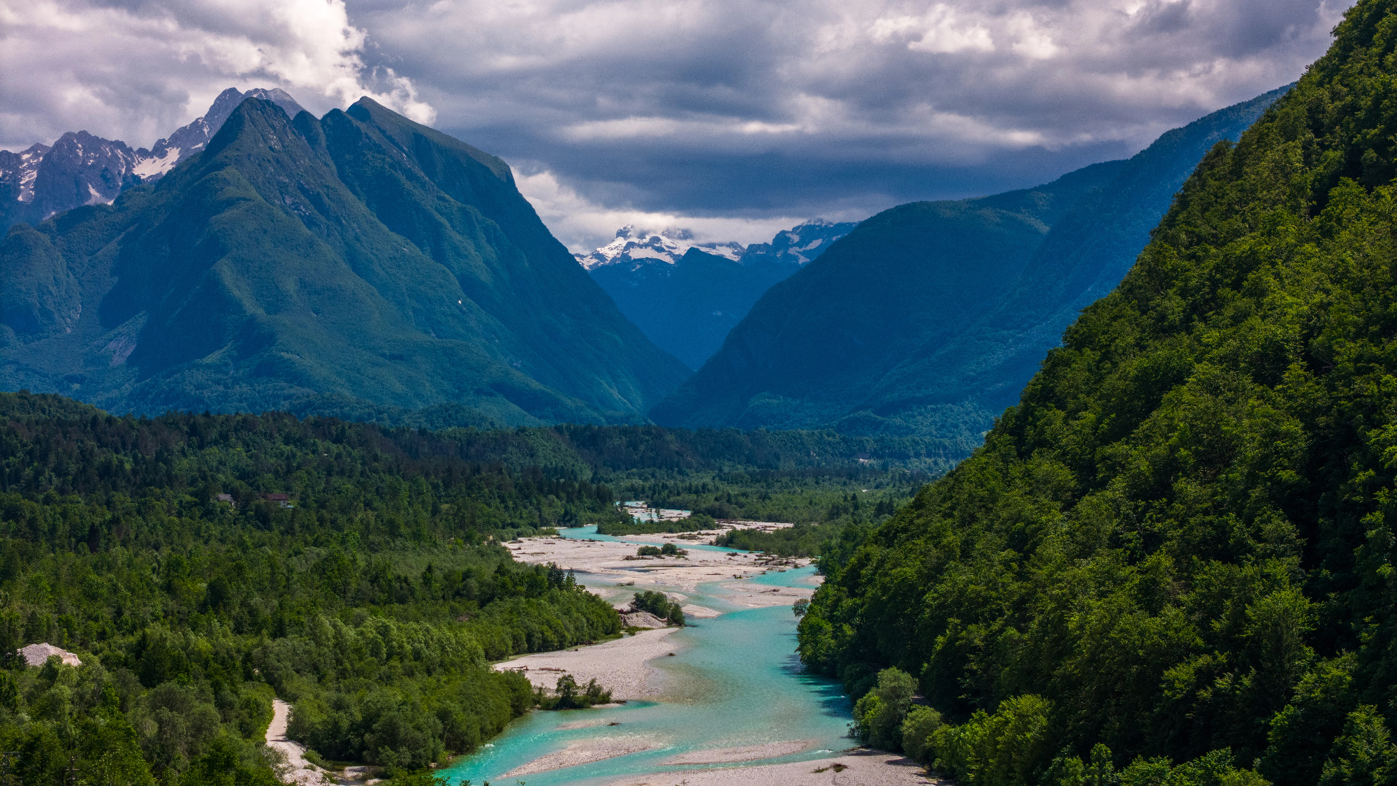 Zelo lep kraj kot je Bovec nudi tudi raznorazne aktivnosti